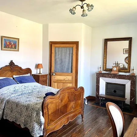 Grande Et Belle Demeure * Prez-sous-Lafauche