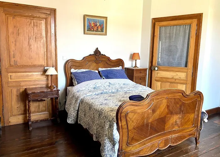 Grande Et Belle Demeure