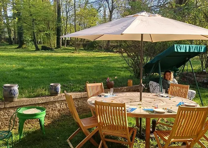 Grande Et Belle Demeure * Prez-sous-Lafauche